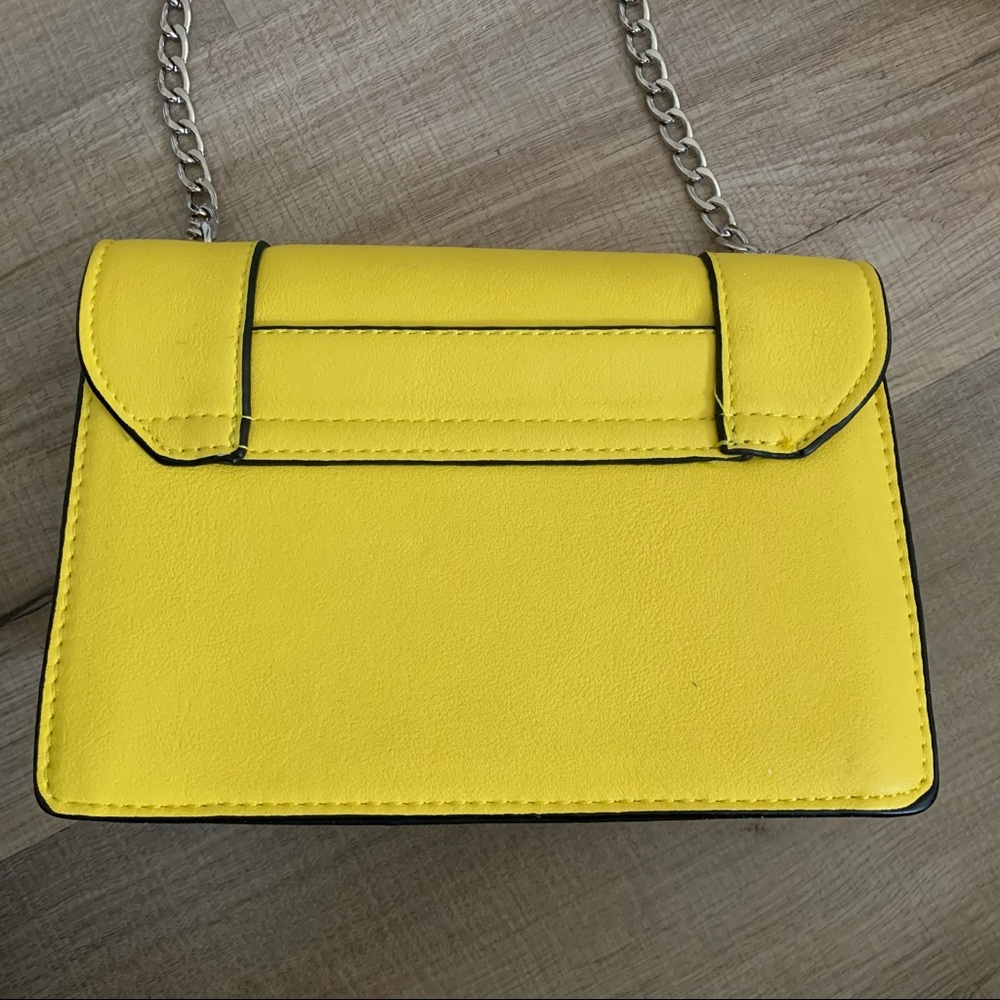 Stradivarius Yellow Purse - Picture 4 of 8